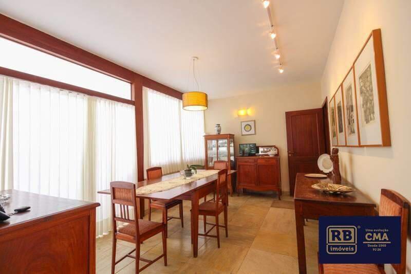 Casa, Serra, 4 Quartos, 5 Vagas, 1 Suíte