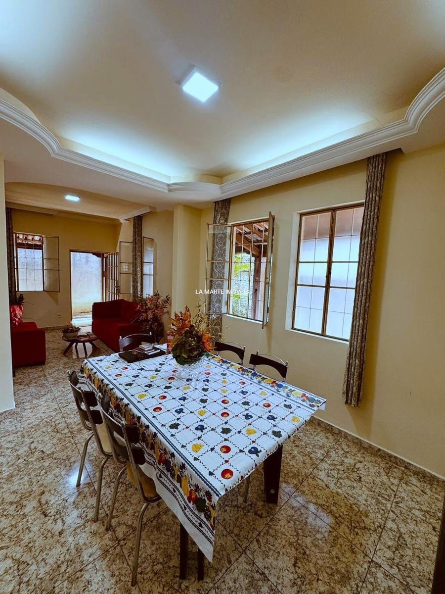 Casa, Jardim Riacho das Pedras, 3 Quartos, 4 Vagas, 1 Suíte