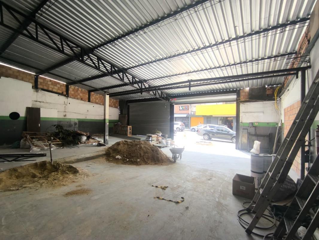 Andar, Serrano, 1 Quarto, 12 Vagas