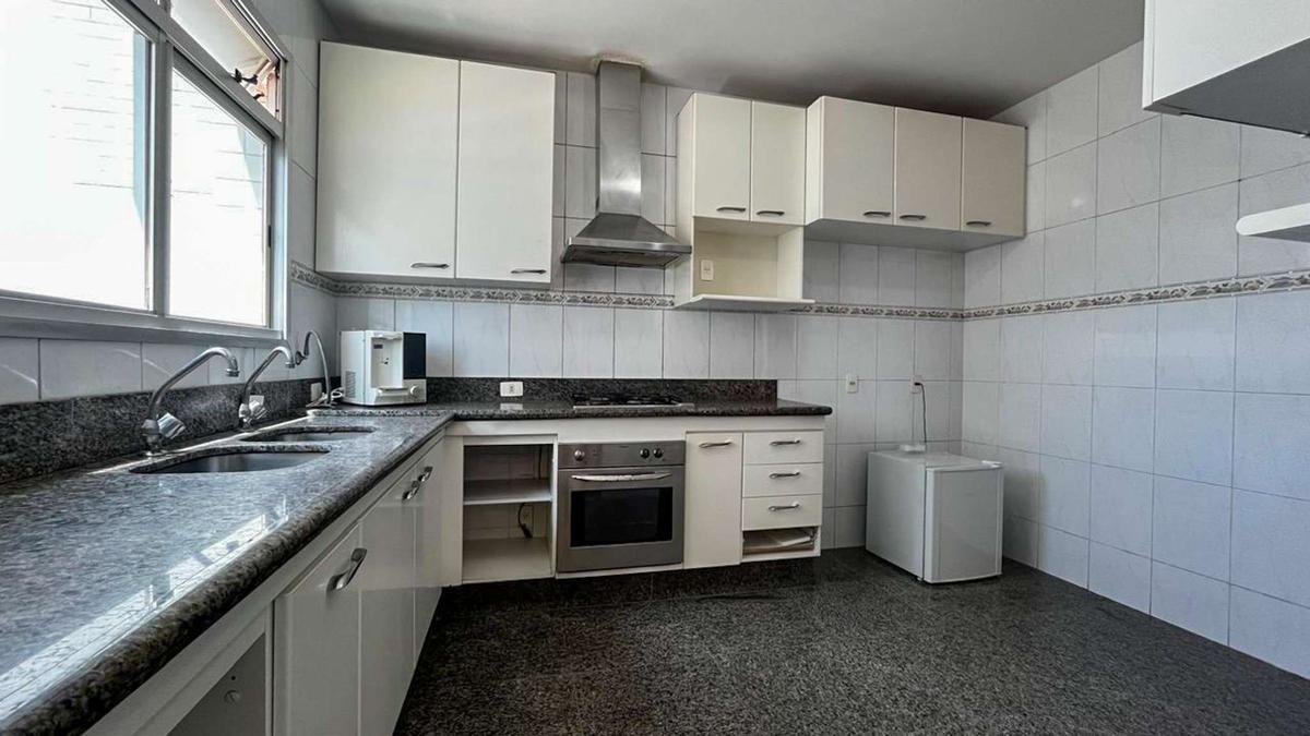Apartamento, Sion, 4 Quartos, 3 Vagas, 3 Suítes