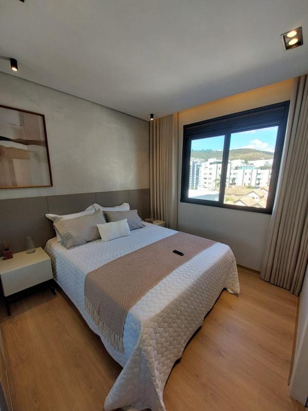 Casa, Buritis, 2 Quartos, 2 Vagas, 1 Suíte
