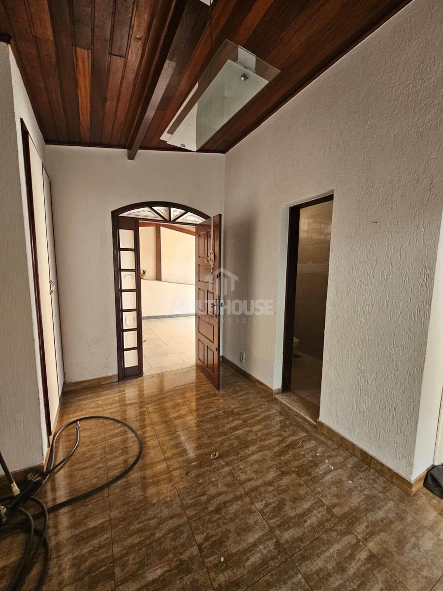 Casa, Itapoã, 3 Quartos, 6 Vagas, 1 Suíte