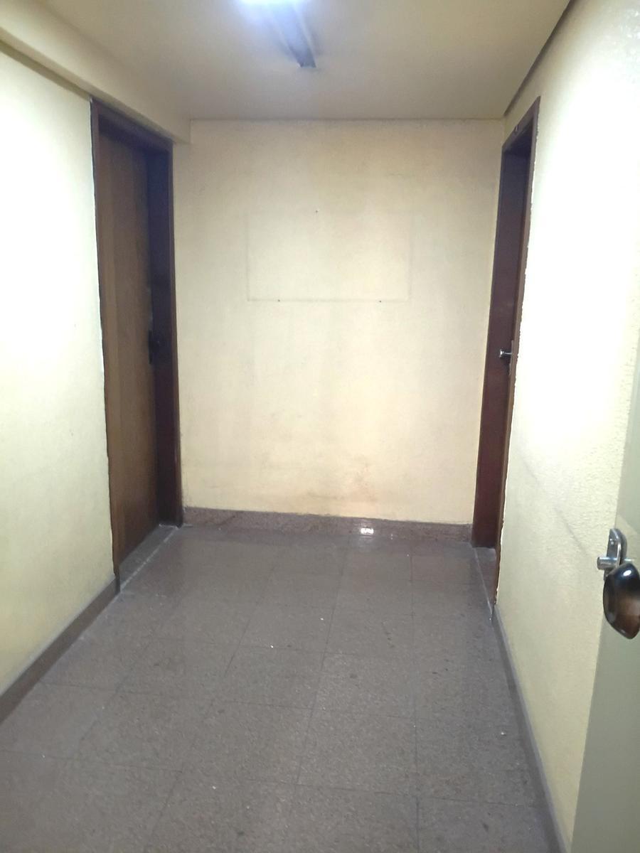 Sala, Barro Preto