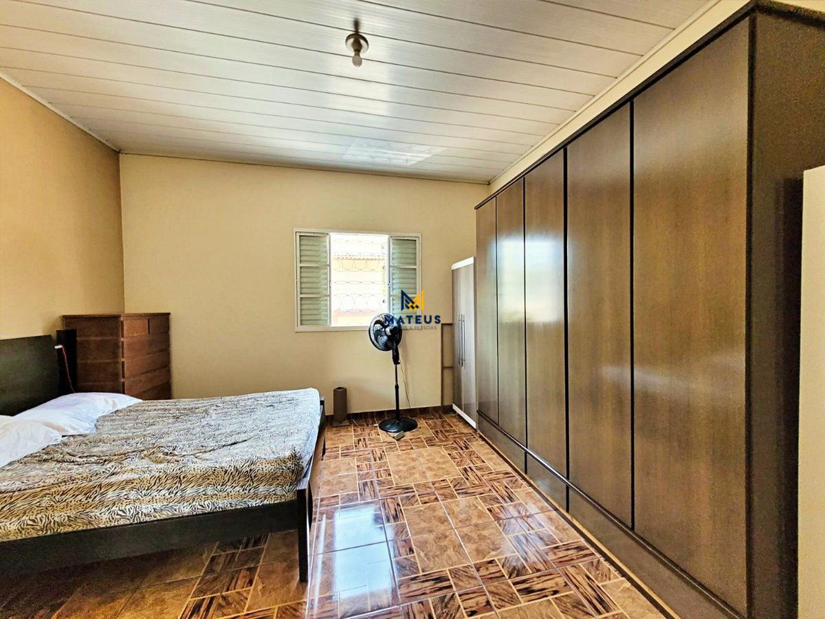 Casa, São Francisco, 4 Quartos, 7 Vagas