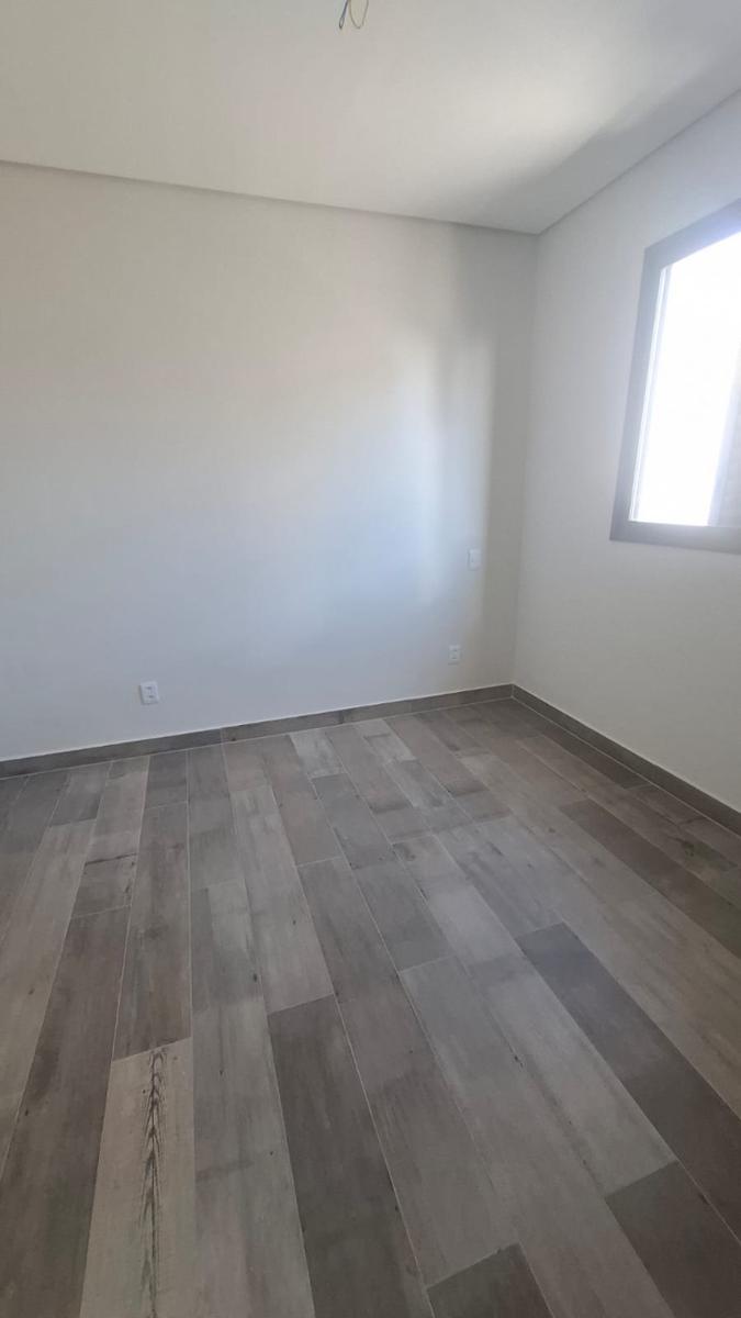 Apartamento, Jaraguá, 4 Quartos, 3 Vagas, 2 Suítes