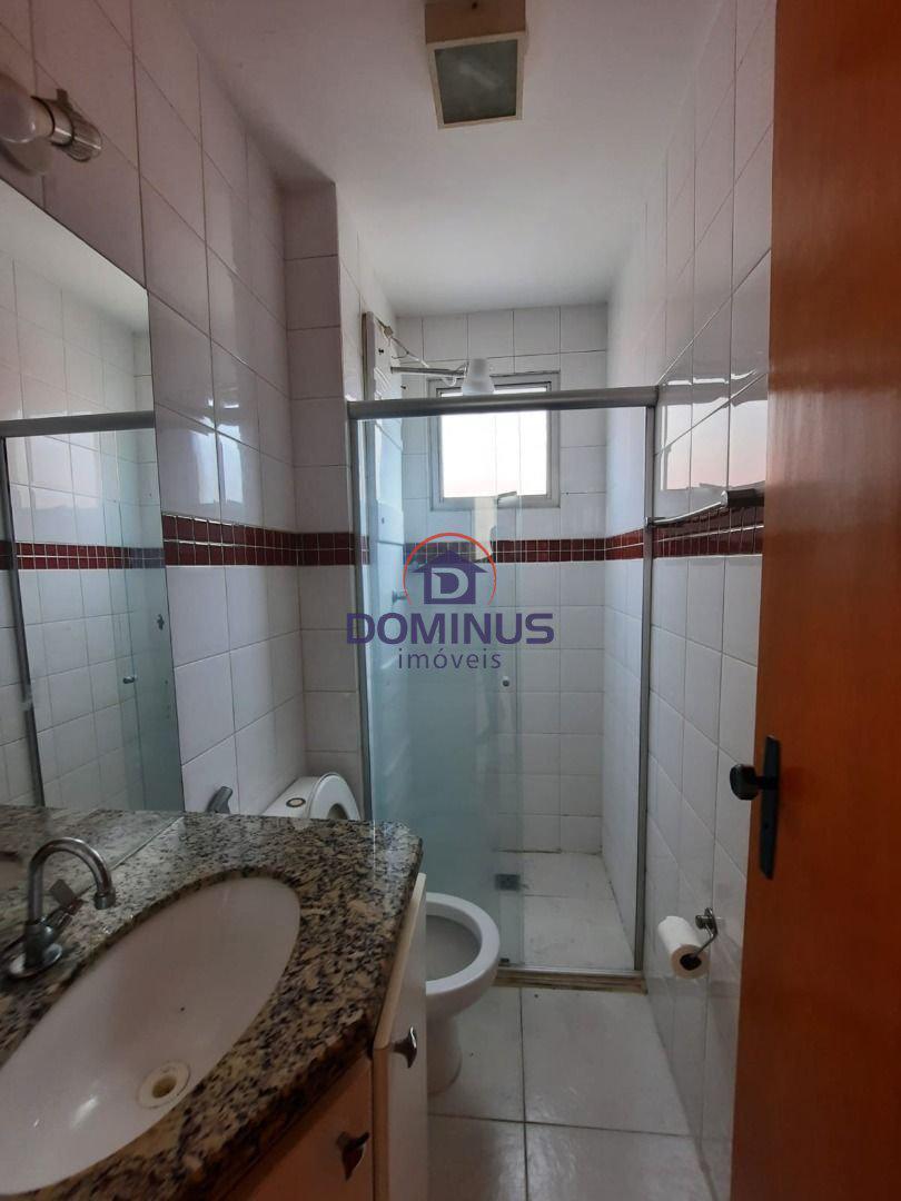 Apartamento, Floresta, 2 Quartos, 1 Vaga
