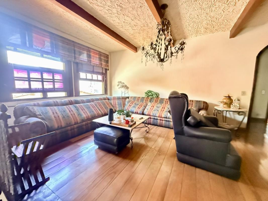 Casa, Santa Lúcia, 4 Quartos, 3 Vagas, 1 Suíte
