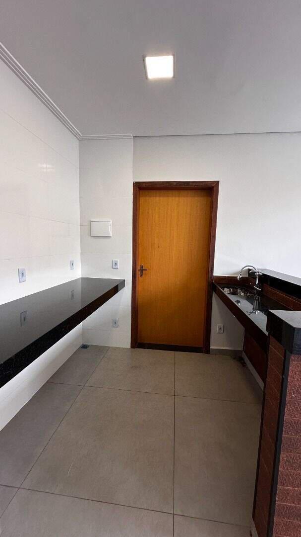 Casa, Novo Centro, 3 Quartos, 2 Vagas, 1 Suíte