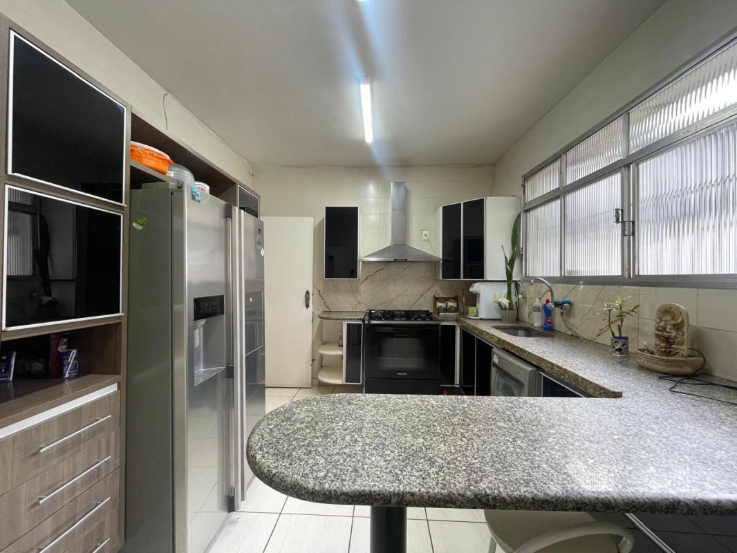 Casa, Santa Lúcia, 5 Quartos, 4 Vagas, 1 Suíte