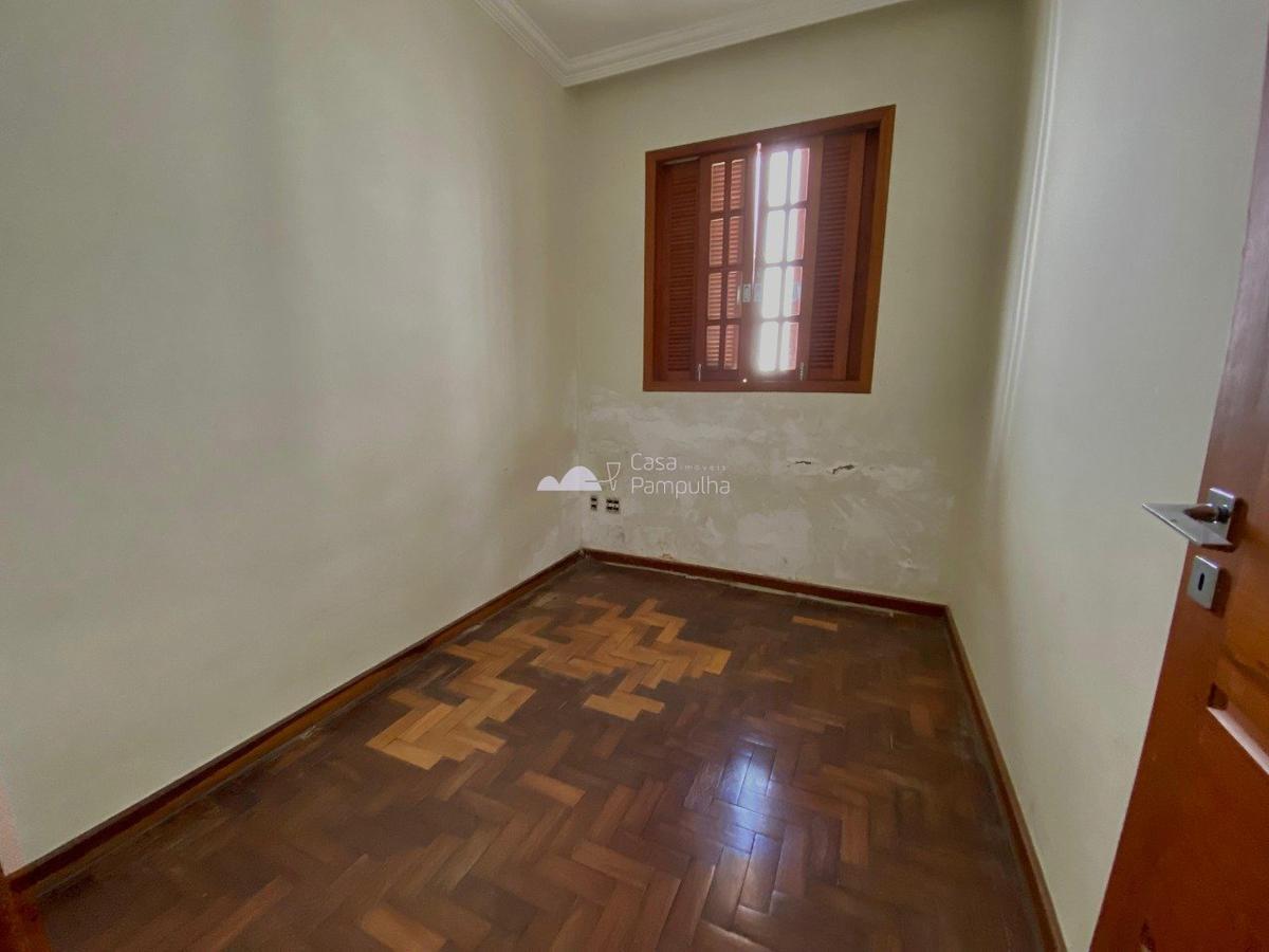 Casa, Braúnas, 3 Quartos, 8 Vagas, 2 Suítes