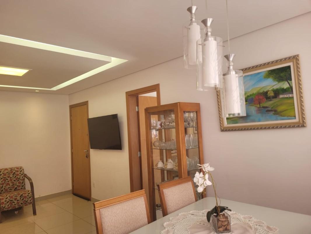Apartamento, Sagrada Família, 3 Quartos, 2 Vagas, 1 Suíte