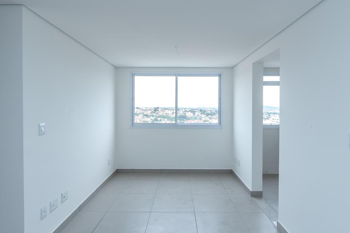 Cobertura, Heliópolis, 2 Quartos, 2 Vagas, 1 Suíte