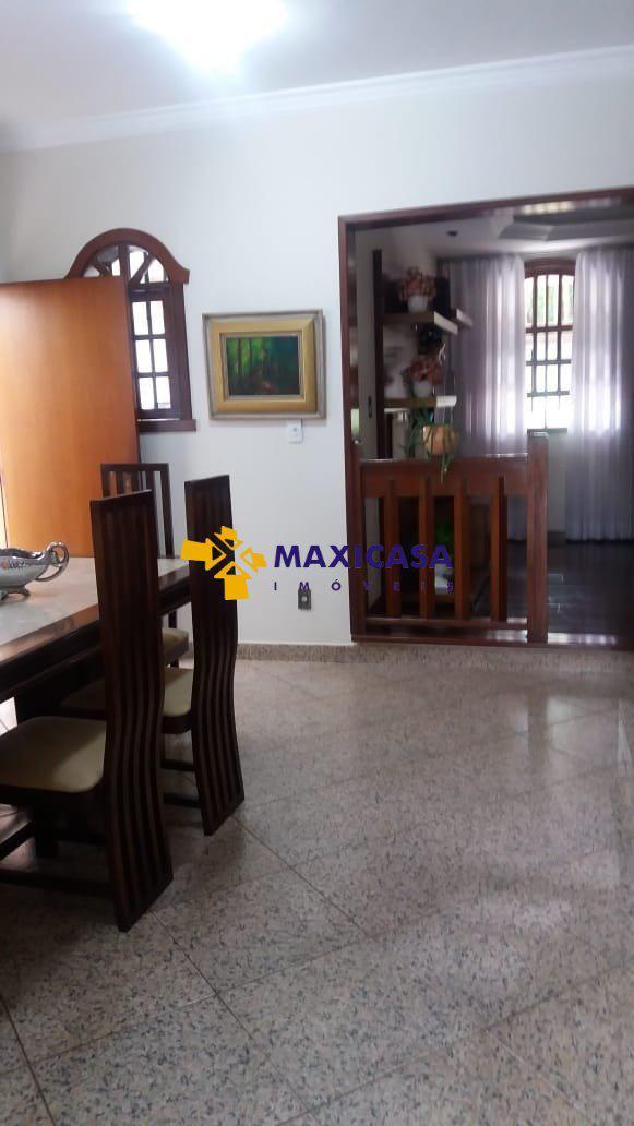 Casa, Caiçaras, 4 Quartos, 3 Vagas, 1 Suíte