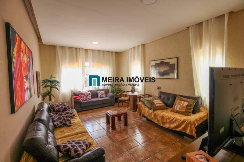 Casa, Planalto, 5 Quartos, 4 Vagas, 1 Suíte