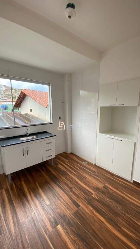 Apartamento, Barreiro, 2 Quartos, 1 Vaga