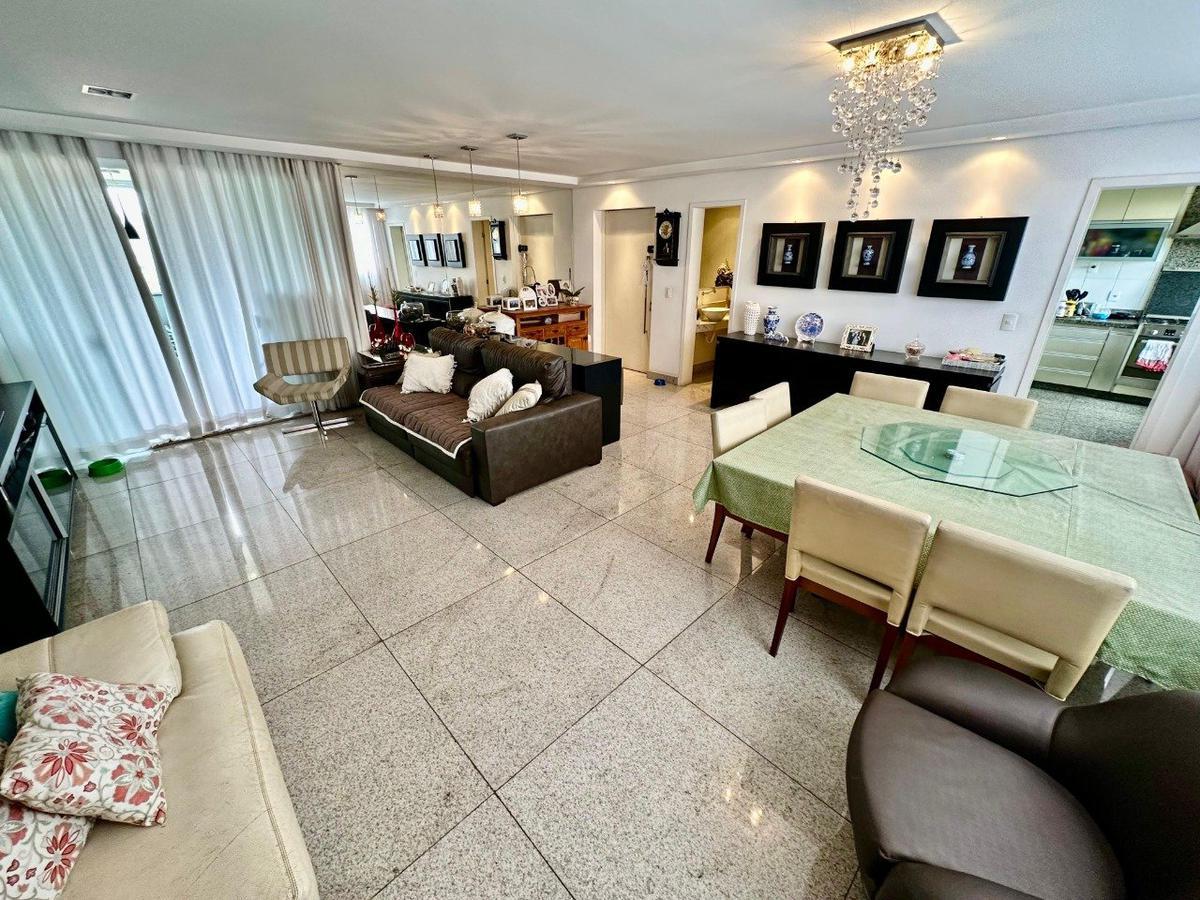 Apartamento, São José, 3 Quartos, 3 Vagas, 2 Suítes