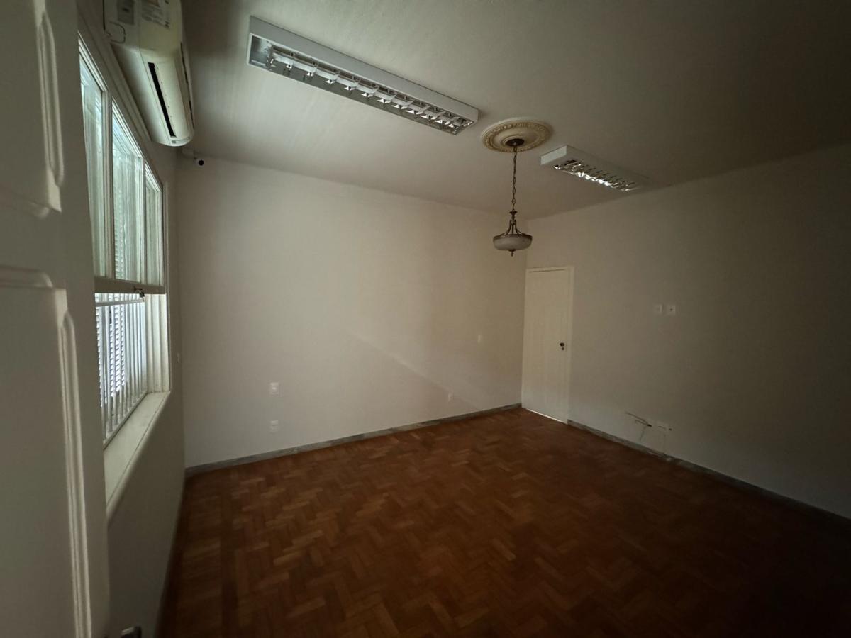 Casa, Colégio Batista, 3 Quartos, 1 Vaga