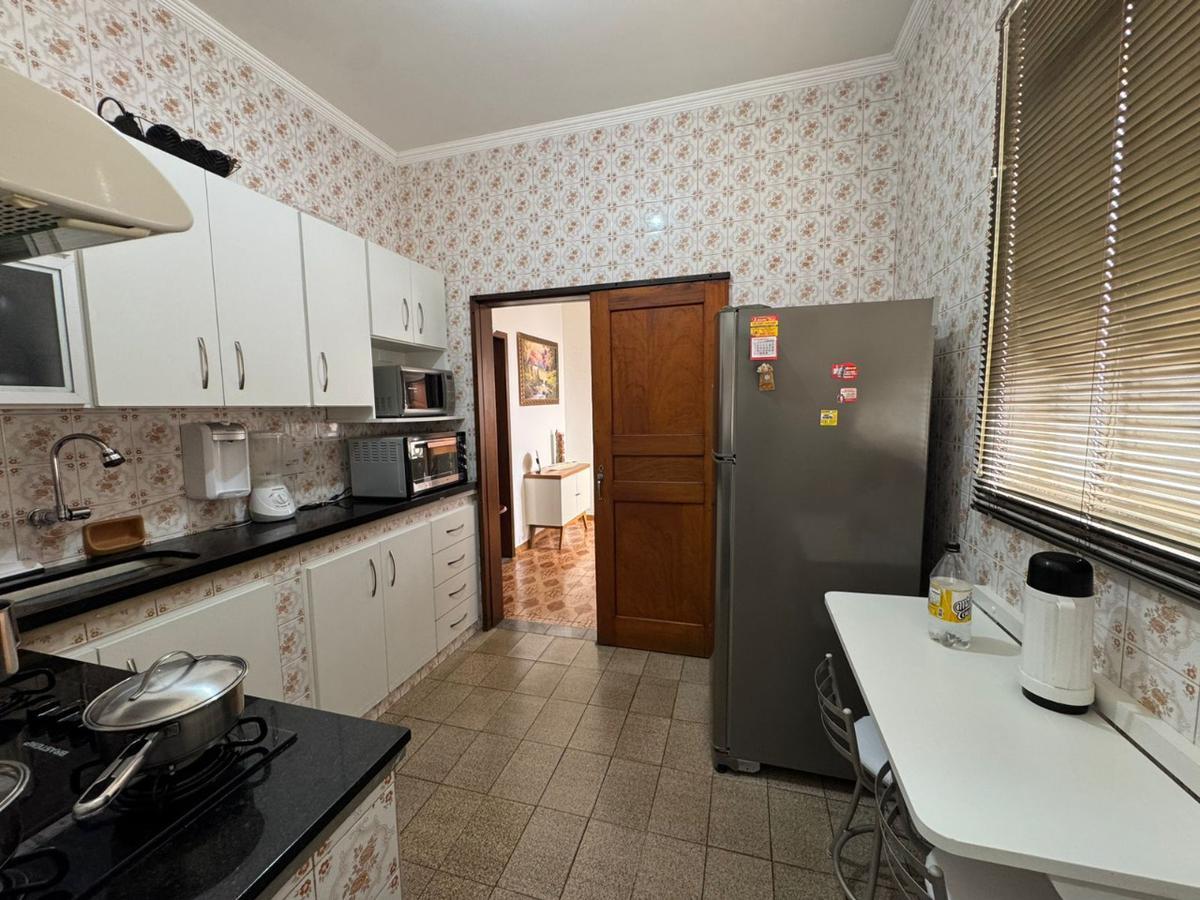 Casa, Sagrada Família, 4 Quartos, 2 Vagas