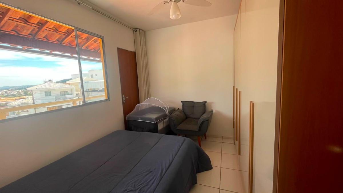 Casa, Masterville, 2 Quartos, 2 Vagas