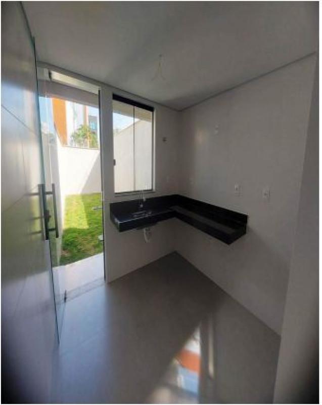 Casa, Santa Mônica, 2 Quartos, 1 Vaga, 2 Suítes