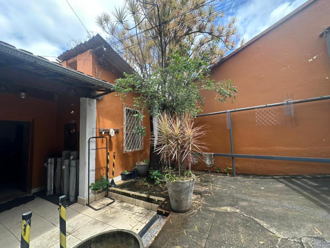 Casa, Saudade, 3 Quartos, 8 Vagas