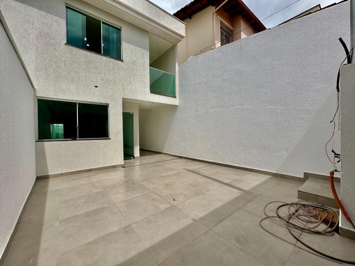 Casa, Planalto, 3 Quartos, 2 Vagas, 1 Suíte