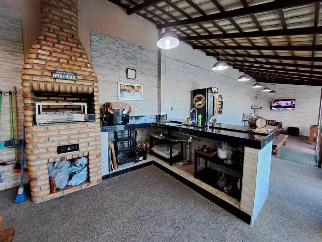 Casa, Tirol, 4 Quartos, 0 Vaga, 1 Suíte
