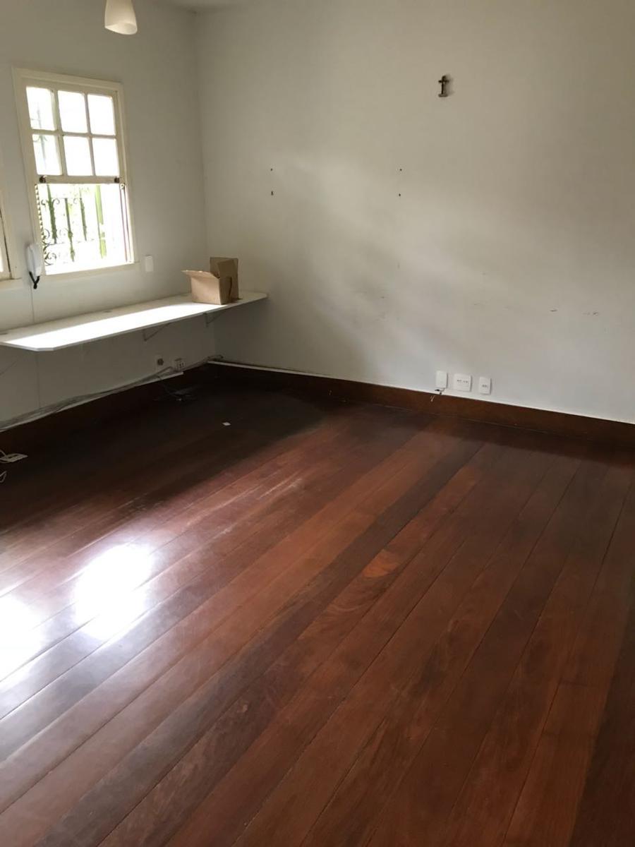 Casa Comercial, Cruzeiro, 0 Quarto, 0 Vaga