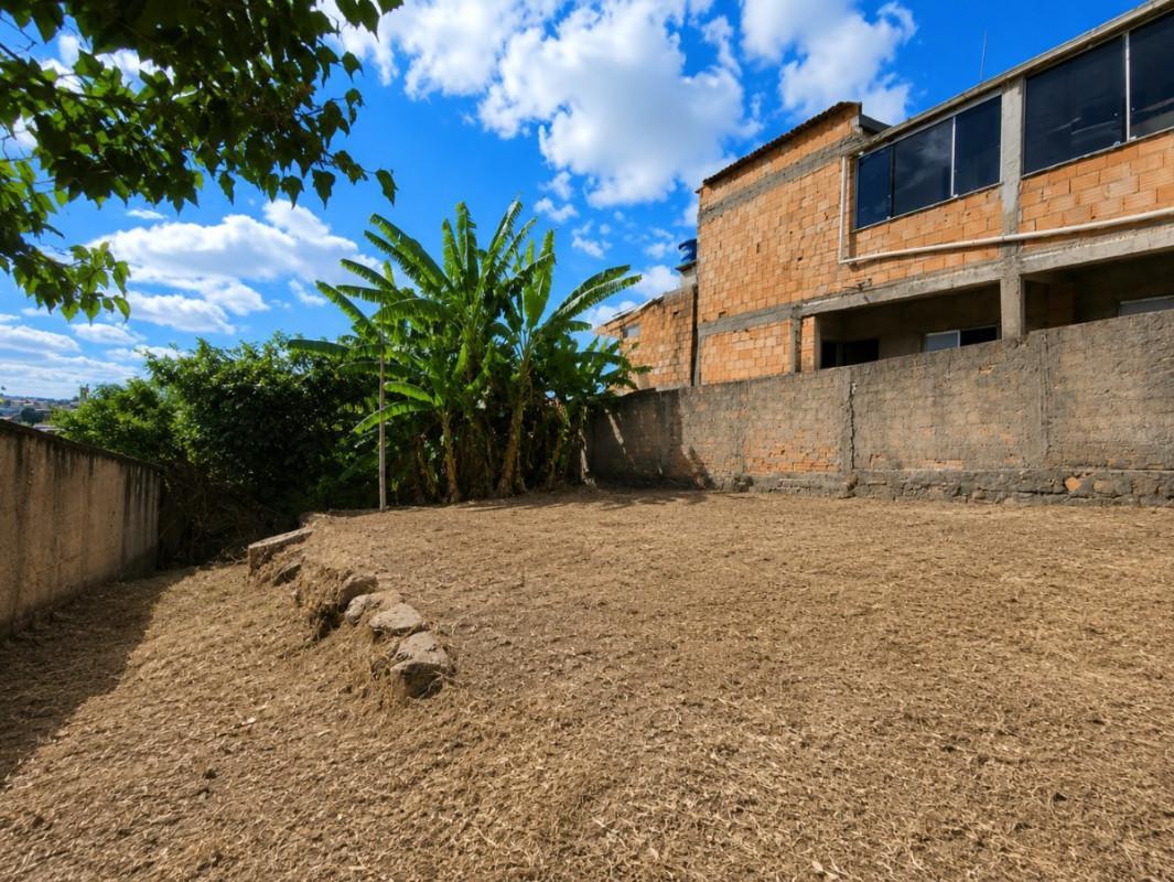 Lote, Pirajá, 0 Quarto, 0 Vaga
