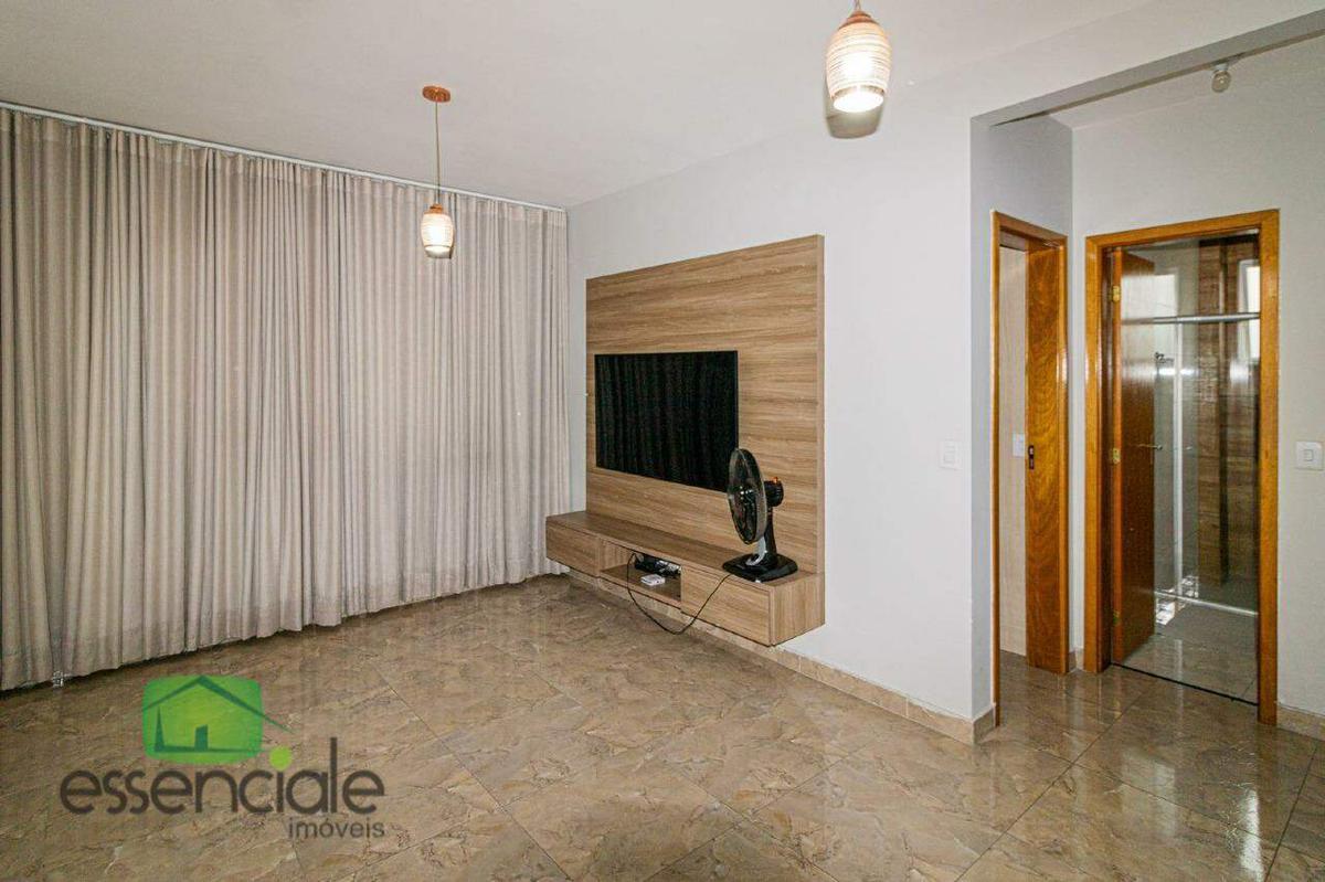 Apartamento, Europa, 2 Quartos, 1 Vaga