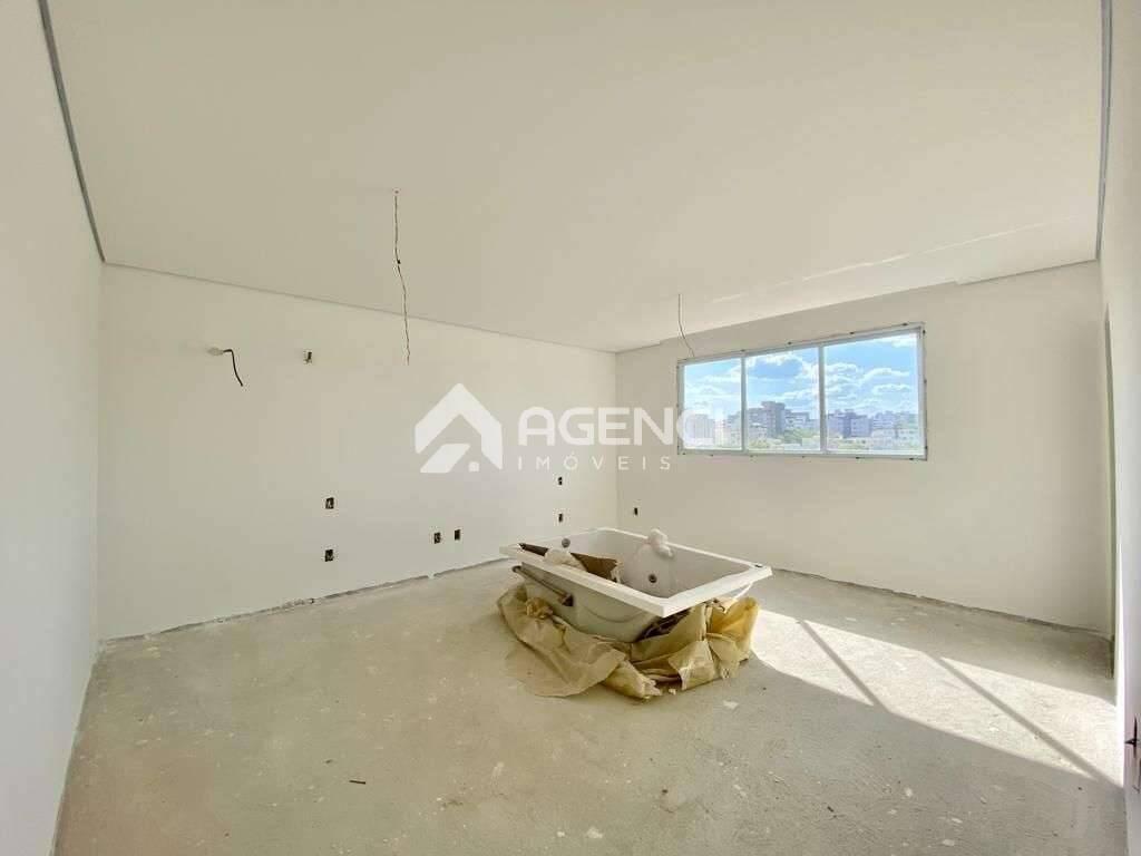 Apartamento, Cabral, 5 Quartos, 0 Vaga, 2 Suítes