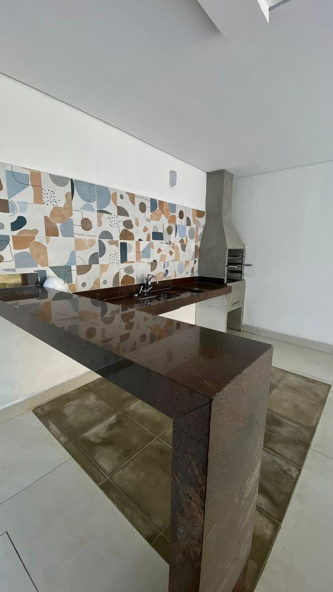 Casa, Bom Retiro, 4 Quartos, 2 Vagas, 1 Suíte