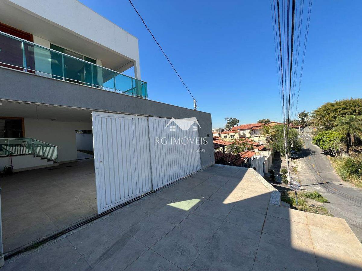 Casa, Brasiléia, 3 Quartos, 4 Vagas, 3 Suítes
