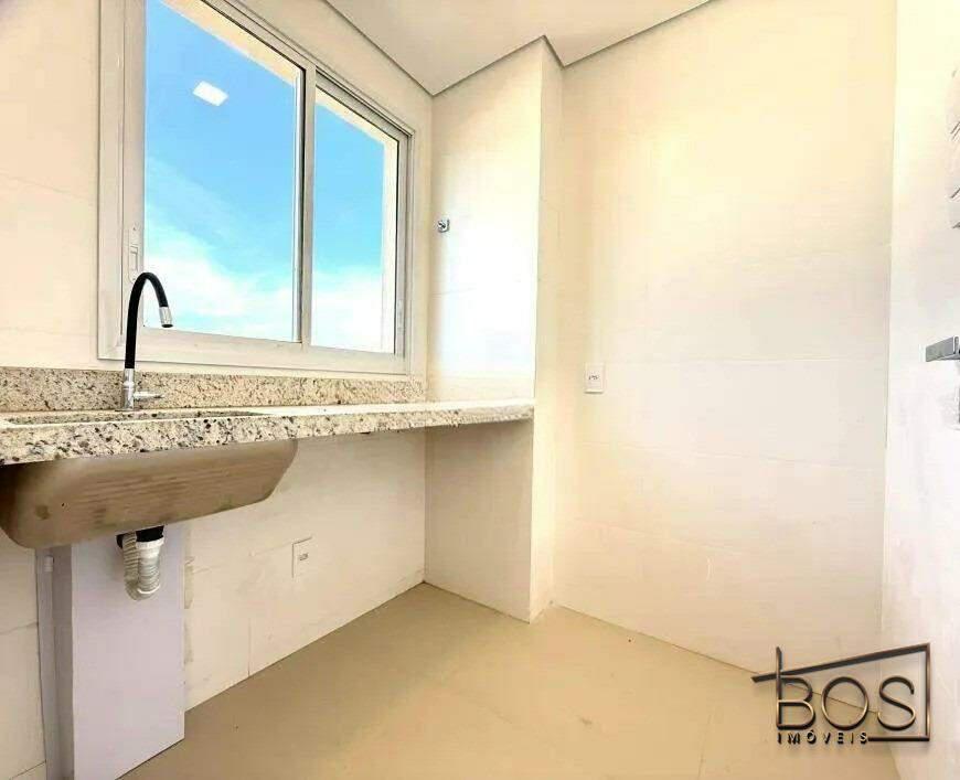Apartamento, Sagrada Família, 2 Quartos, 2 Vagas, 1 Suíte