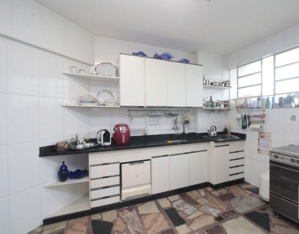 Cobertura, Funcionários, 5 Quartos, 1 Vaga, 2 Suítes