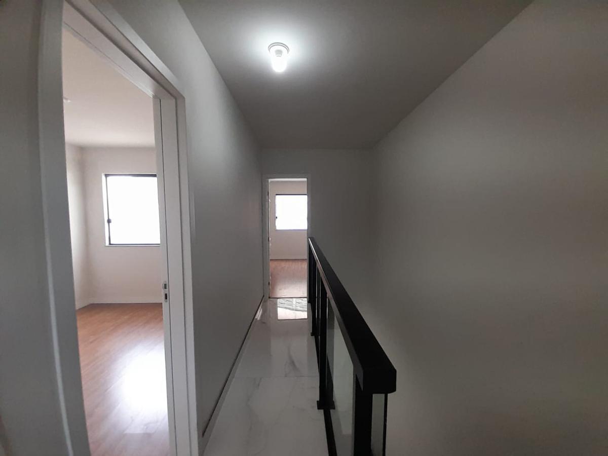 Casa, Floramar, 3 Quartos, 2 Vagas, 1 Suíte