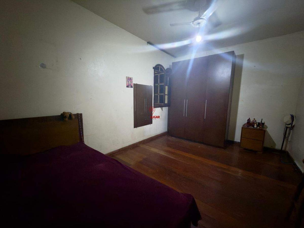 Casa, Diamante, 5 Quartos, 2 Vagas, 1 Suíte
