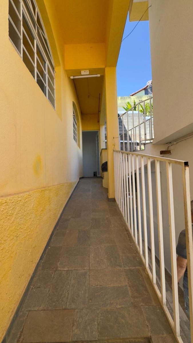 Casa, Fernão Dias, 3 Quartos, 4 Vagas, 1 Suíte