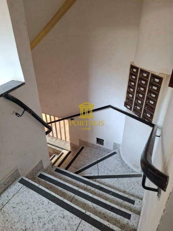 Apartamento, Floresta, 2 Quartos, 0 Vaga