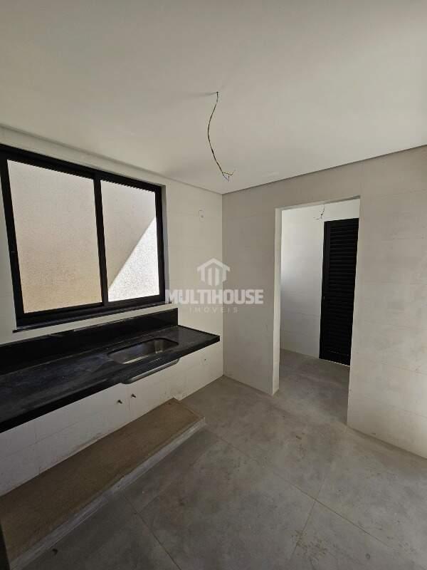 Casa, Pampulha, 4 Quartos, 2 Vagas, 1 Suíte