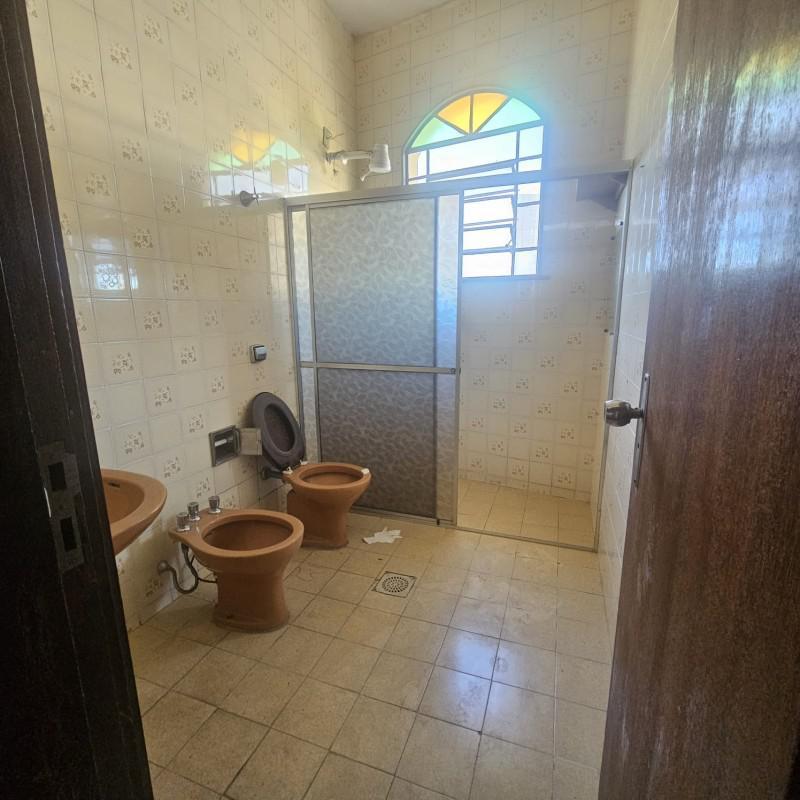 Casa Comercial, Nova Cintra, 5 Quartos, 2 Vagas, 1 Suíte