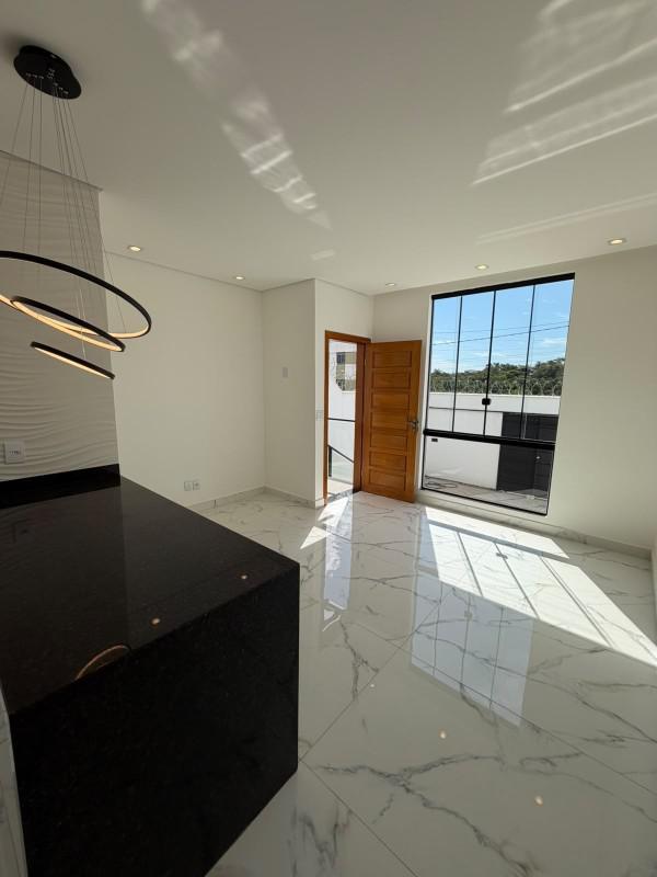 Casa, Novo Centro, 3 Quartos, 2 Vagas, 1 Suíte