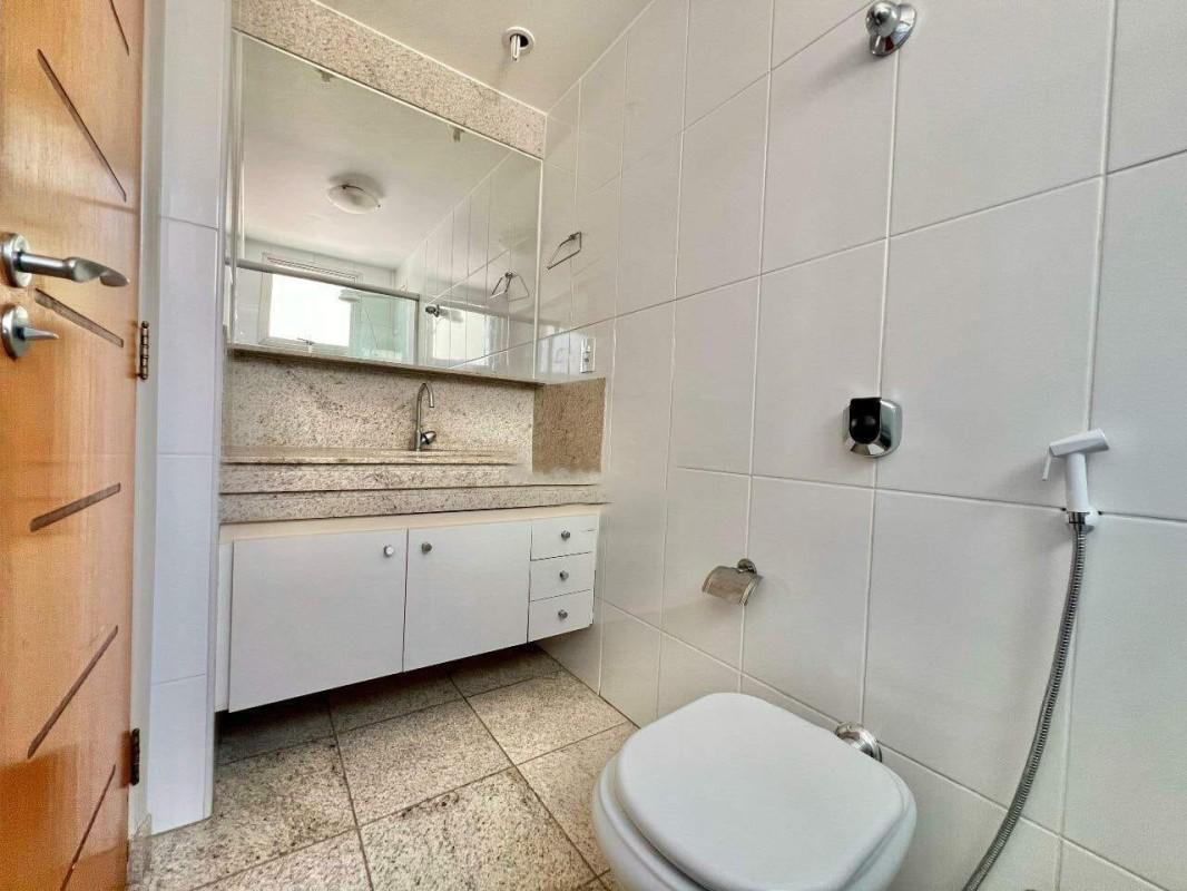 Apartamento, Funcionários, 4 Quartos, 2 Vagas, 2 Suítes