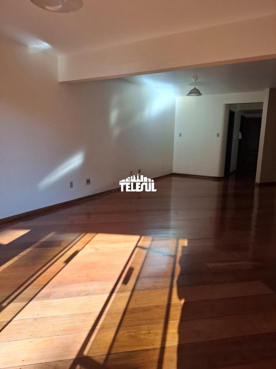 Apartamento, Centro, 4 Quartos, 2 Vagas, 1 Suíte