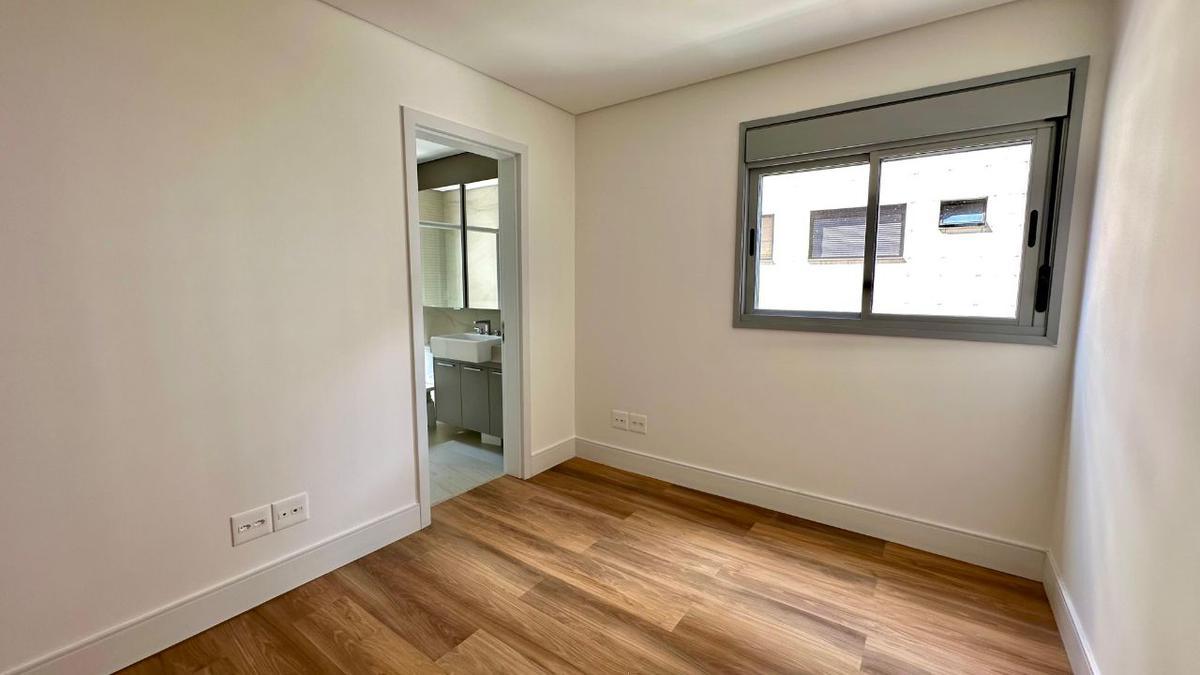 Apartamento, Lourdes, 3 Quartos, 4 Vagas, 2 Suítes
