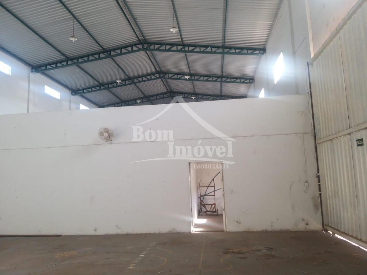 Galpão, Centro, 0 Quarto, 0 Vaga