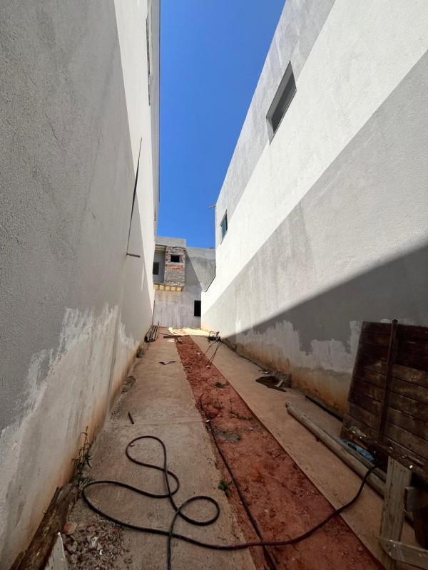 Casa, Masterville, 3 Quartos, 4 Vagas, 2 Suítes