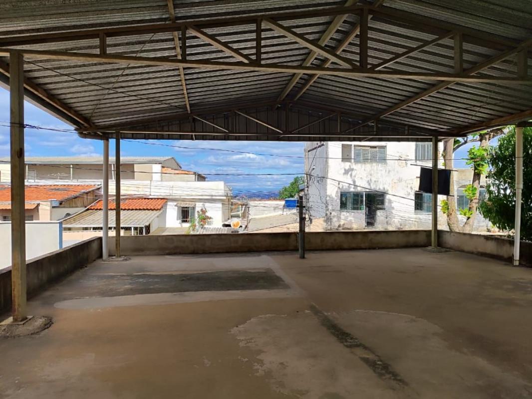 Casa, Providência, 5 Quartos, 4 Vagas, 1 Suíte