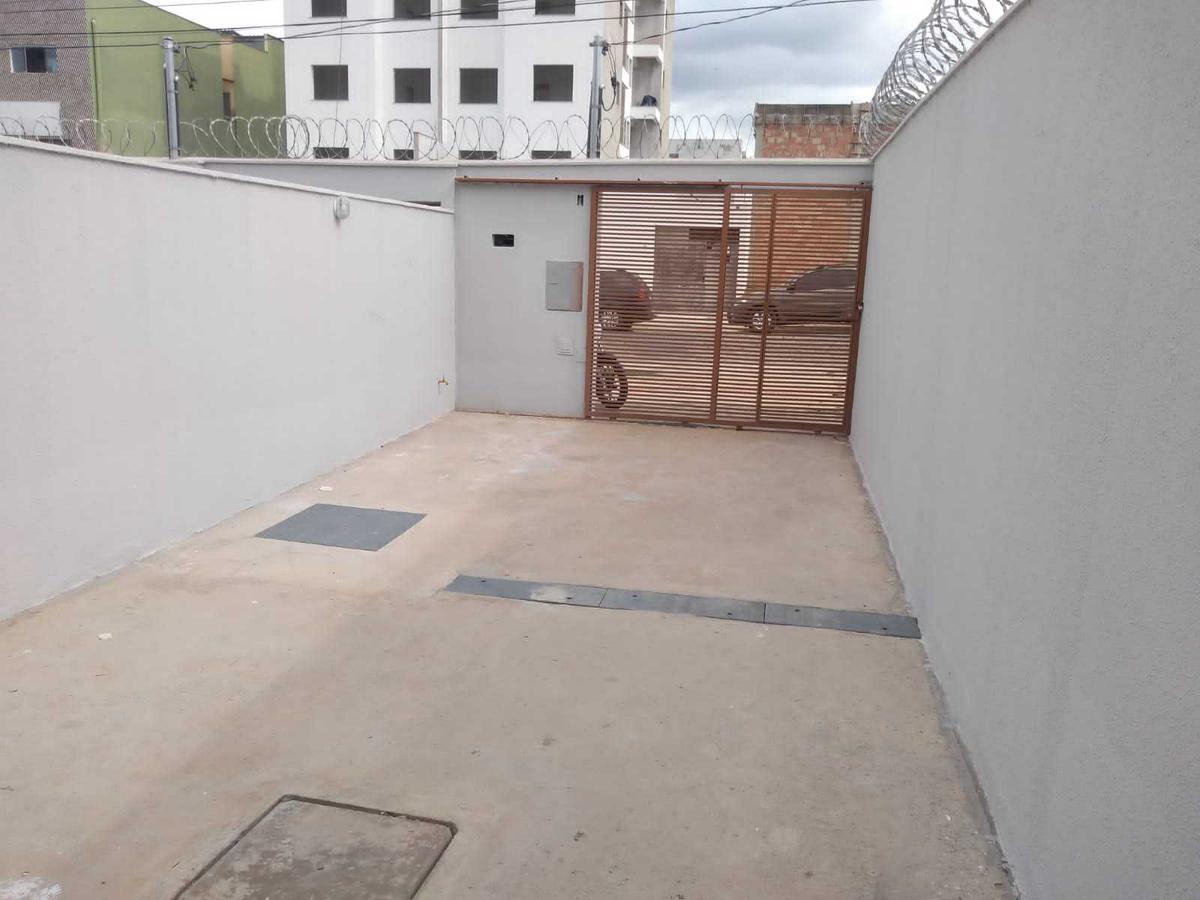 Casa, Parque Xangri-lá, 3 Quartos, 2 Vagas, 1 Suíte
