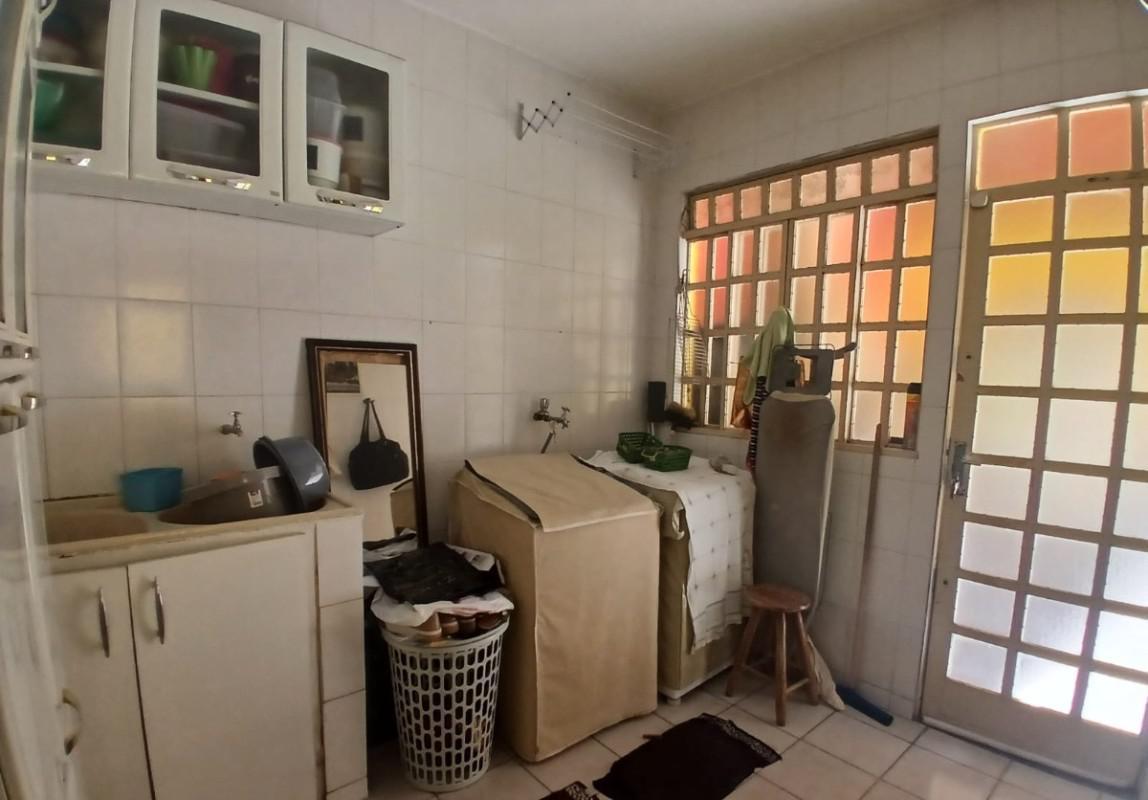Casa, Planalto, 3 Quartos, 3 Vagas, 1 Suíte
